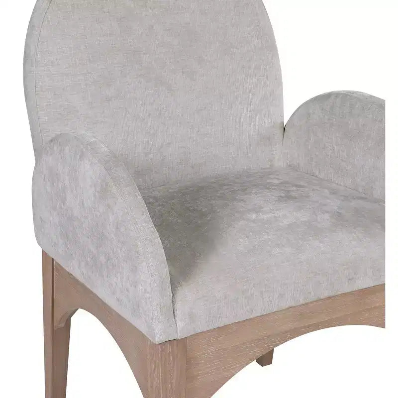 Sedia da pranzo con braccioli in tessuto ciniglia | Gambe in legno naturale | 1 posto