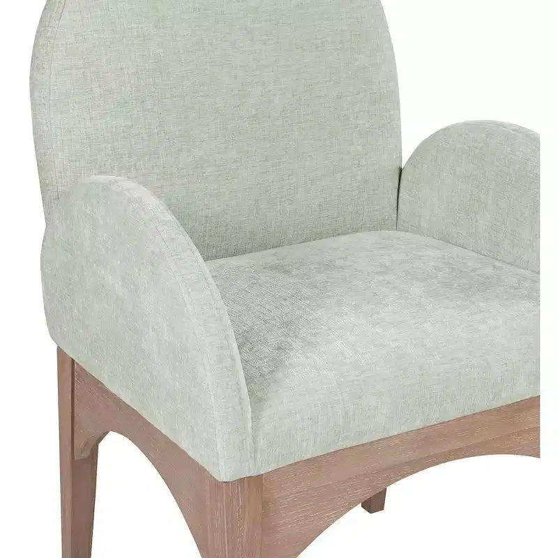 Sedia da pranzo con braccioli in tessuto ciniglia | Gambe in legno naturale | 1 posto