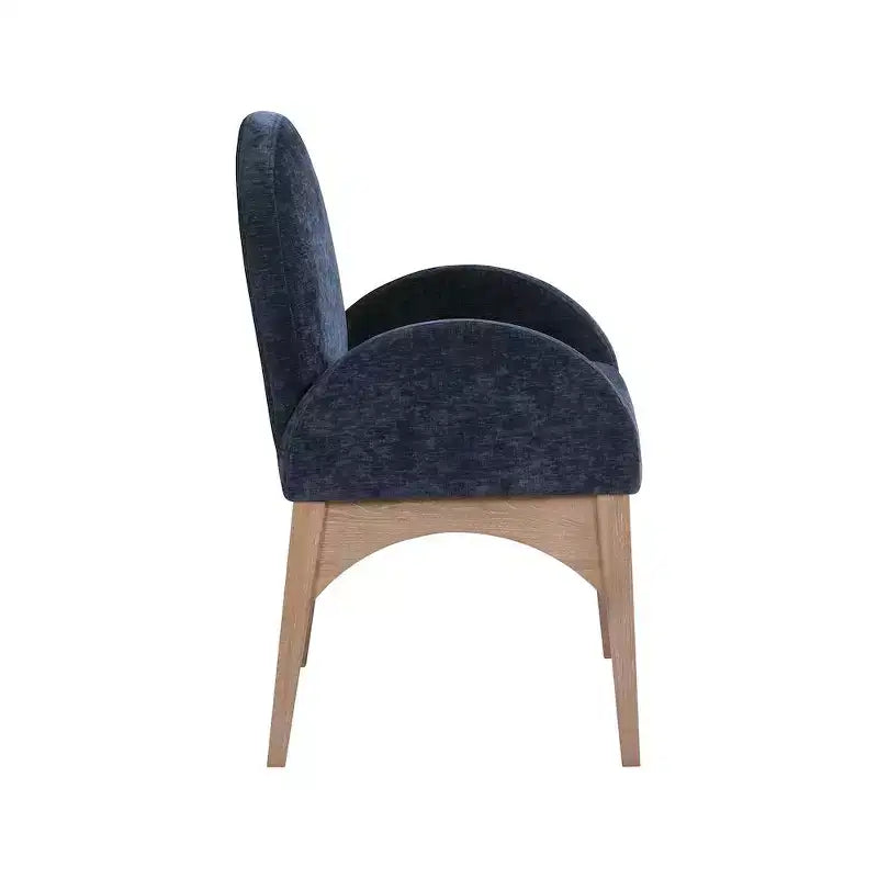 Sedia da pranzo con braccioli in tessuto ciniglia | Gambe in legno naturale | 1 posto