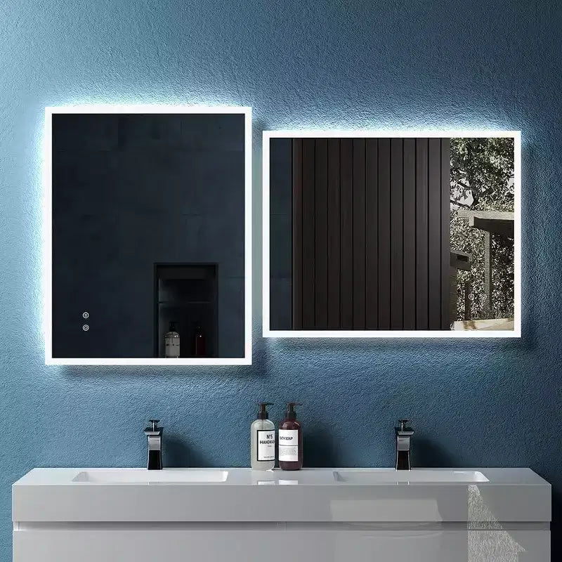 Specchio da bagno a LED rettangolare color argento per utente singolo con antiappannamento e dimmer, montaggio a parete