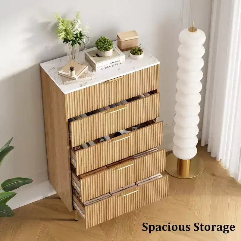 Cassettiera scanalata a 5 cassetti con piano effetto marmo, nero/rovere/bianco, portaoggetti per camera da letto singola