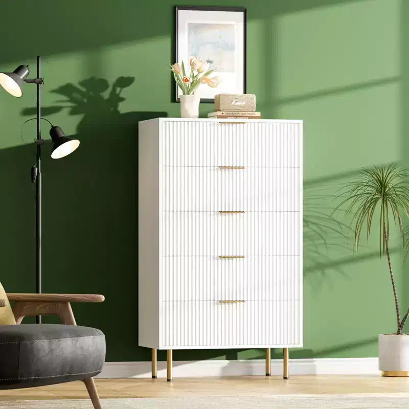 Cassettiera scanalata a 5 cassetti con piano effetto marmo, nero/rovere/bianco, portaoggetti per camera da letto singola