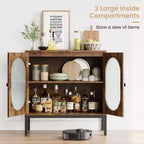 Credenza-Madia a due ante in Rattan color Crema, 2 ripiani, Montaggio a 1 persona