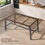 Tavolo da pranzo rettangolare da 63", marrone/grigio/color legno, piano in legno e struttura in metallo, 4-6 posti a sedere