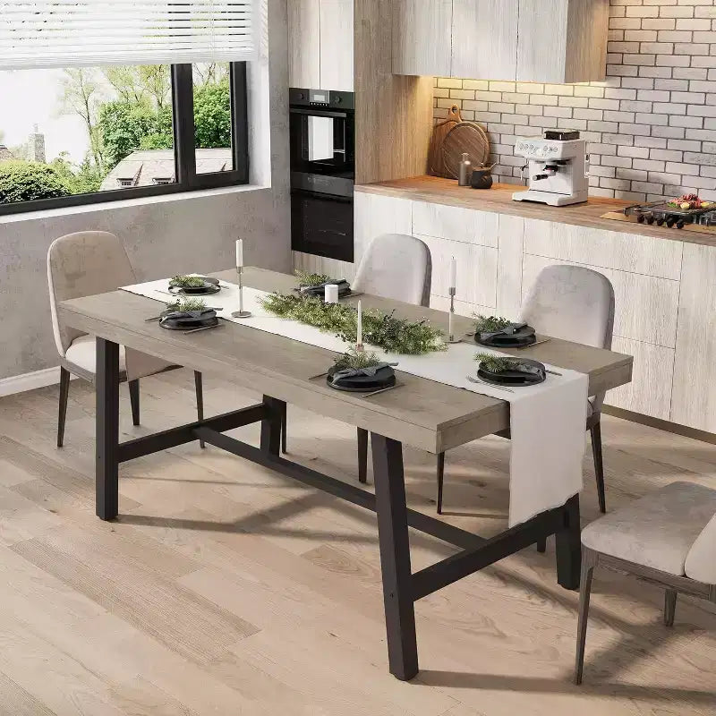 Tavolo da pranzo rettangolare da 63", marrone/grigio/color legno, piano in legno e struttura in metallo, 4-6 posti a sedere