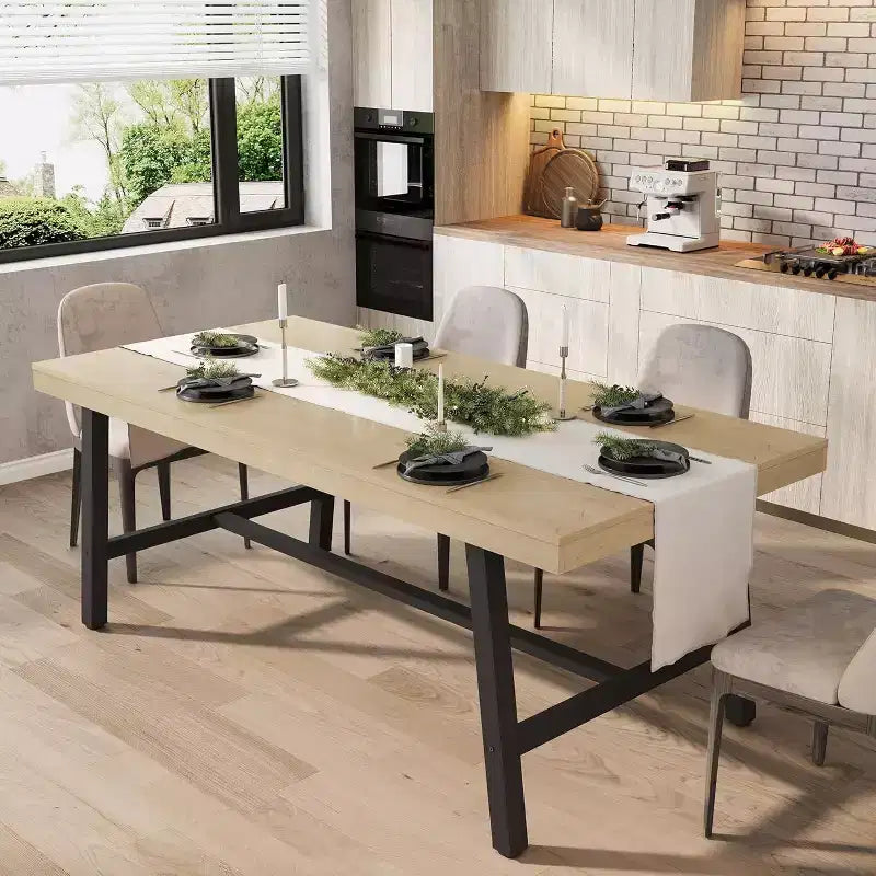 Tavolo da pranzo rettangolare da 63", marrone/grigio/color legno, piano in legno e struttura in metallo, 4-6 posti a sedere