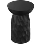 Tavolino accentato contemporaneo Willis da 13 pollici in legno di mango massiccio con intaglio a V, colore nero, assemblato
