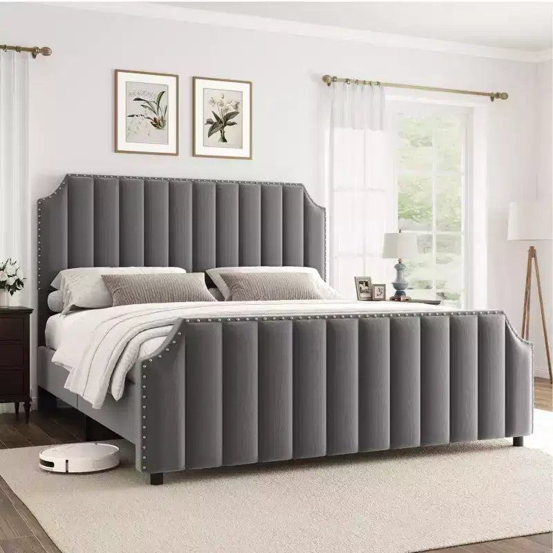 Letto a piattaforma California King in velluto, Beige/Grigio, con motivo a canali, per 1–2 persone